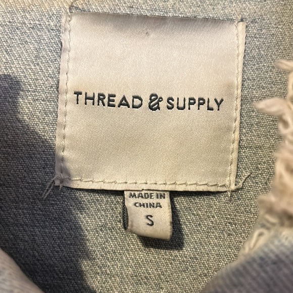 Jean Jacket - light wash - Picture 4 of 4